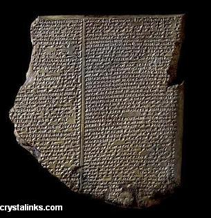 Tablete com escrita cuneiforme